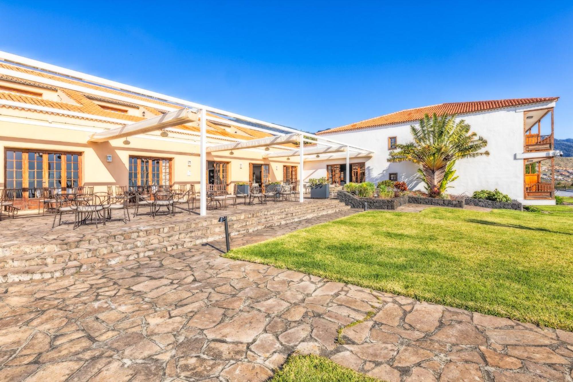De La Palma Hotel